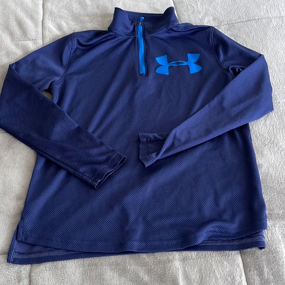 Boys large under armour zip up shirt perfect condition.